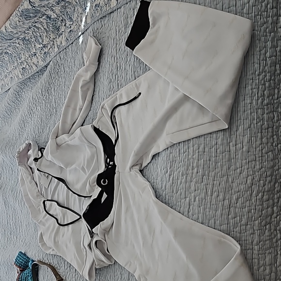 2 piece jogger new with tags.top has hood size s.bottom has is a med - Picture 2 of 8